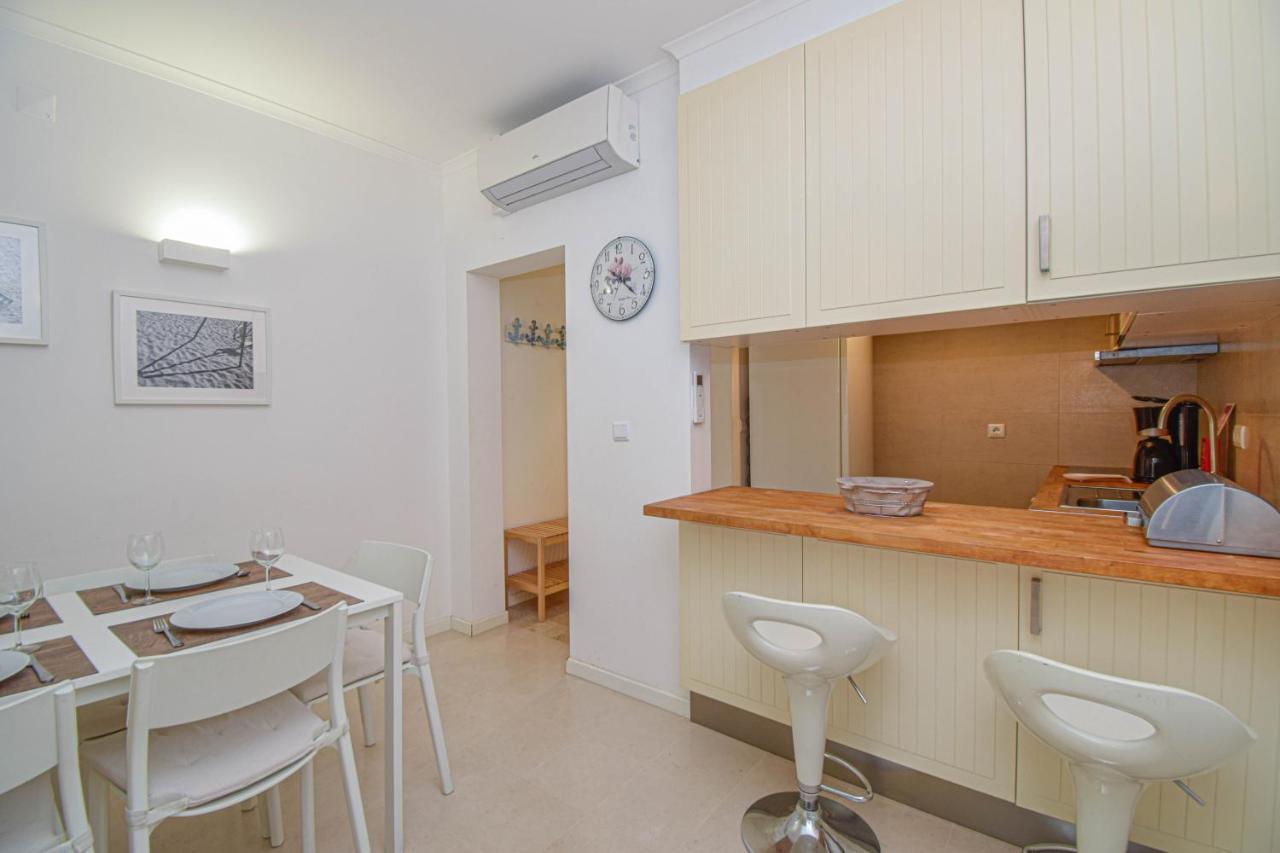 Central Family Apartment - 60 M From The Beach Кашкайш Екстериор снимка